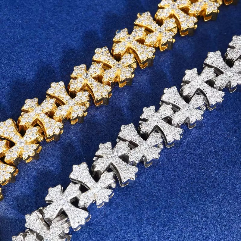 Bracelet "Cross Divine" en moissanite